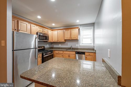 1517 Lombard St, Philadelphia PA  19146-1624 exterior