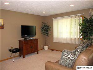 21216 Welsh Rd, Omaha, NE 68022-1018