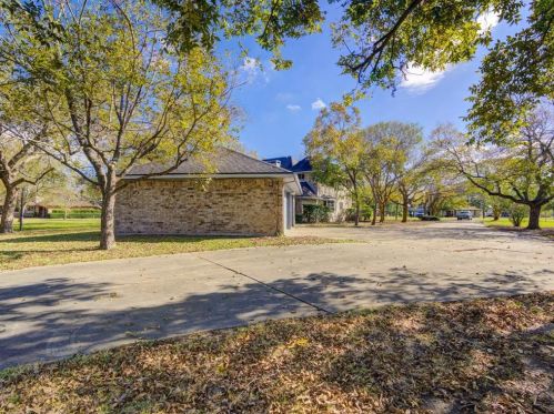11801 H St, Morgans Point TX 77571-5802 exterior