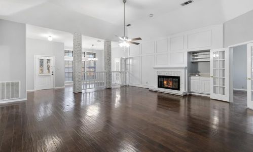 4221 Harvest Pt Dr, Carrollton TX 75010-4124 exterior