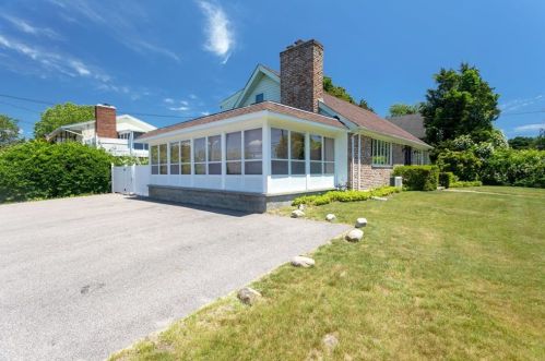 7 Palm Beach Ave, South Kingstown, RI 02882-4417