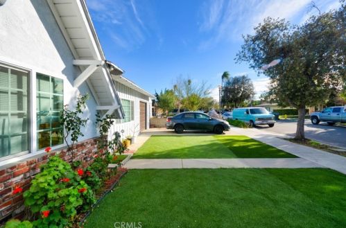 836 Zeyn St, Anaheim CA  92805-1841 exterior