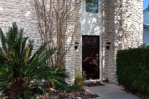 8205 Belclaire Ln, Austin, TX 78748-5430