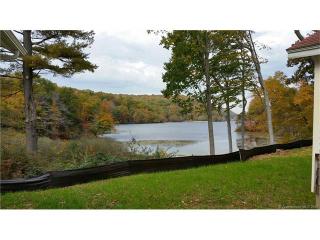 286 Lake Dr, Guilford, CT 06437-1111