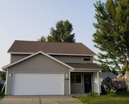 104 Cheetah Ln, Mankato, MN 56001-8651
