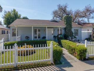 2886 Paloma St, Pasadena, CA 91107-2743
