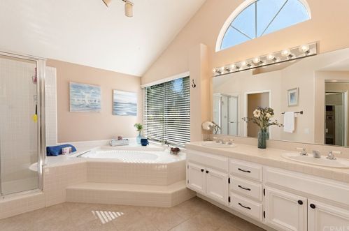 578 Eveningsong Ln, Anaheim CA  92808-1615 exterior