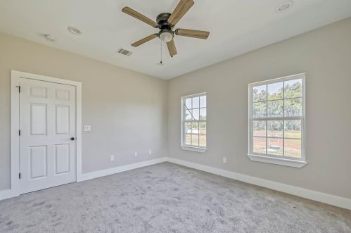 206 Cattle Drive Trl, Angleton TX 77515-9085 exterior