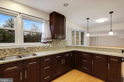 13908 Gate Dr, Silver Spring MD 20906-2208 exterior