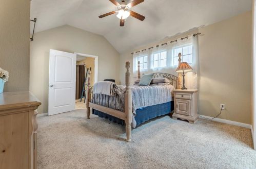 2009 Autumn Lk Dr, Bryan TX  77807-5112 exterior