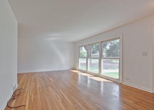 706 Gibbons Ave, Arlington Hts IL  60004-5827 exterior