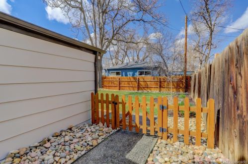 1101 Dartmouth Ave, Englewood CO 80110-1483 exterior