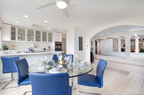 113 Lumahai St, Honolulu HI  96825-2101 exterior