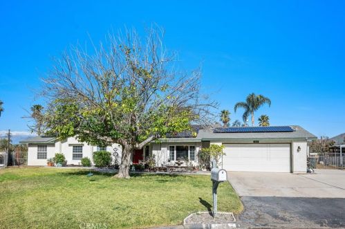 9025 Chris Ct, Riverside, CA 92509-3004