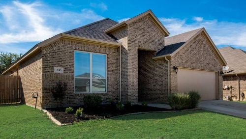 7525 Innisbrook Ln, Fort Worth TX  76179-4825 exterior