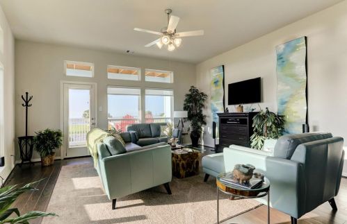 715 Bay Shore Dr, Morgans Point TX  77571 exterior