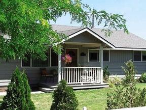 861 Hoffman Rd, Selah, WA 98942-9532