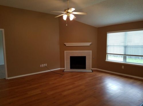 508 Flowering Plum Ln, Fort Worth TX  76140-6557 exterior