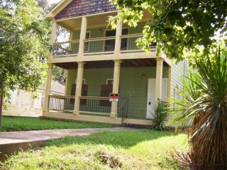 1131 Garibaldi St, Atlanta, GA 30310-3661