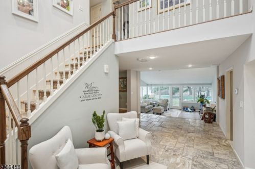 74 Alpine Trl, Sparta, NJ 07871-1509