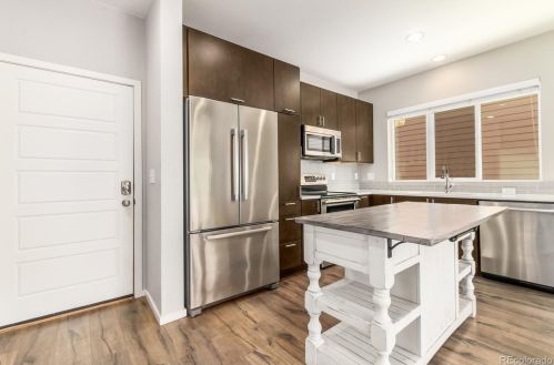 4615 Crestone Peak St, Denver CO  80601-4627 exterior