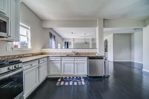 3556 Cragstone Rd, Lithonia GA  30038-3293 exterior