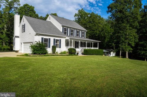 19313 Old Village Ct, Jeffersonton, VA 22724-2262