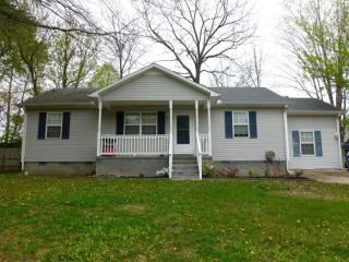 702 Madison St, Manchester, TN 37355-1941