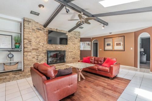6605 Trail Lake Dr, Fort Worth TX  76133-5006 exterior