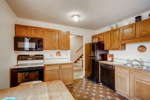 438 Dorland Rd, Saint Paul MN  55119-5513 exterior