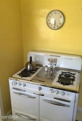 2492 Gower St, Los Angeles CA  90068-2258 exterior