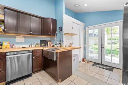 390 100, Woodland Hills UT 84653-9443 exterior