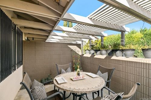 10759 Magnolia Ave, Anaheim, CA 92804-6263