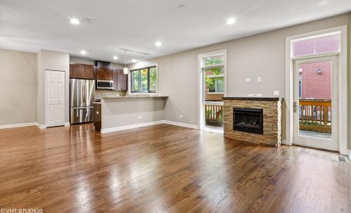 18 Legacy Ln, Wheeling, IL 60090-2926