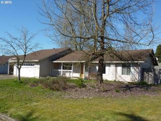 18 11th St, Battle Ground, WA 98604-8308