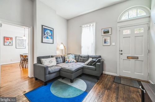 404 Iseminger St, Philadelphia PA  19147-6215 exterior