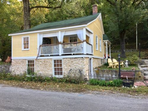 50 Mill St, Elsah, IL