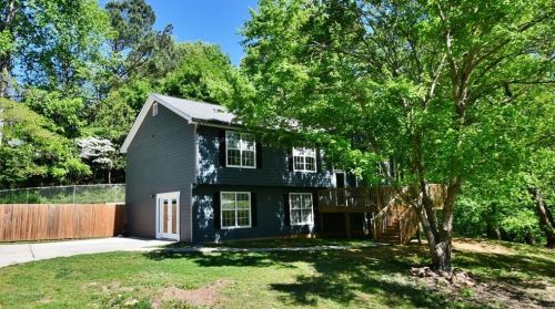 4849 Serene Shores Dr, Gainesville, GA 30504-5213