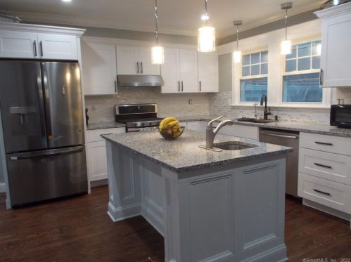 146 Emmett Ave, Derby CT  06418-1232 exterior