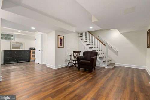 1516 Live Oak Dr, Silver Spring MD 20910-1543 exterior