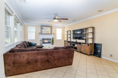 16352 Sierra Heights Dr, Riverside CA  92503-8457 exterior