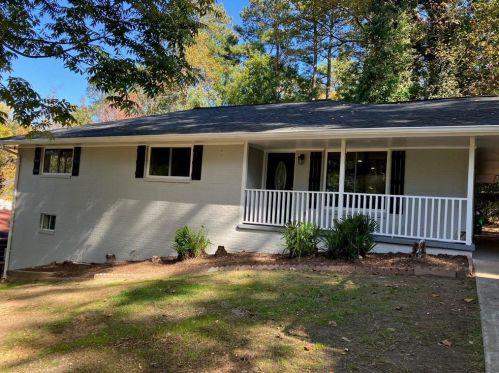 1367 Carolyn Dr, Atlanta GA  30329-3546 exterior