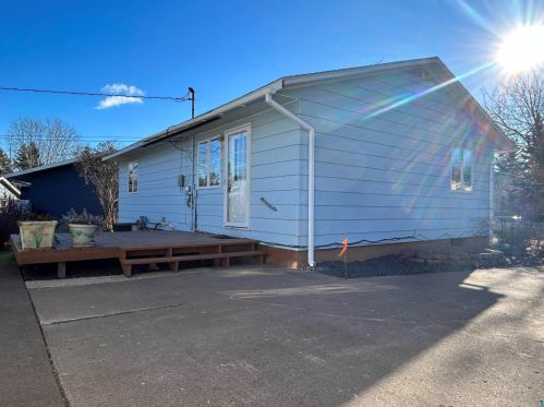 34 Law Dr, Silver Bay, MN 55614-1125
