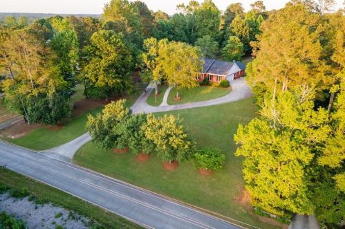 4498 Midway Rd, Conyers, GA 30094-4022
