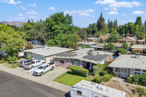 372 Fir St, Vacaville, CA 95688-2606