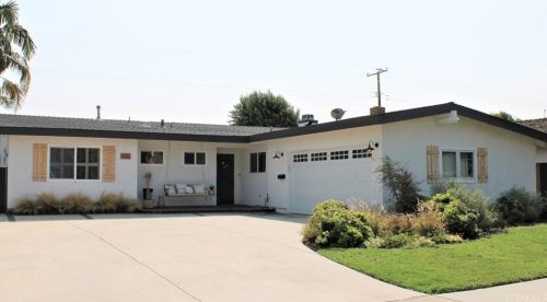 12052 Pine St, Los Alamitos, CA 90720-4144
