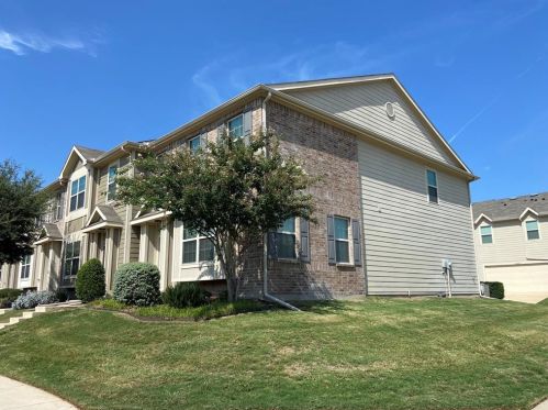 6900 Pascal Way, Fort Worth TX  76137-7561 exterior