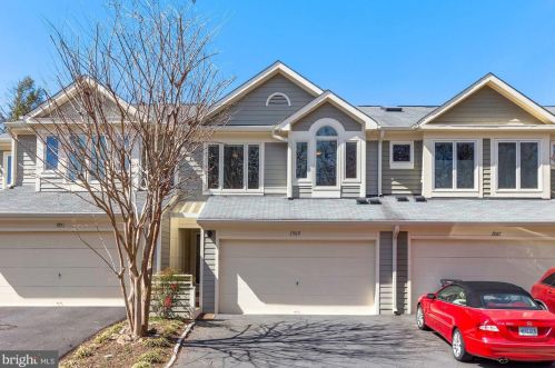 1969 Lakeport Way, Herndon, VA 20191-5407