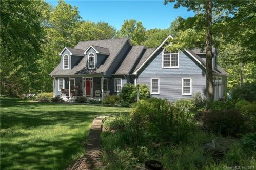 293 Coomer Hl Rd, Killingly CT  06239-3429 exterior