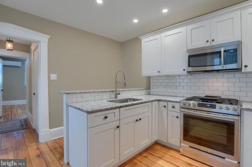 26 Vine St, Lancaster PA  17603-5259 exterior